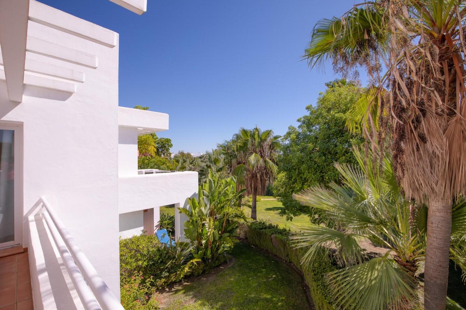 Alcazaba Lagoon Estepona Golf Apartment Exterior foto